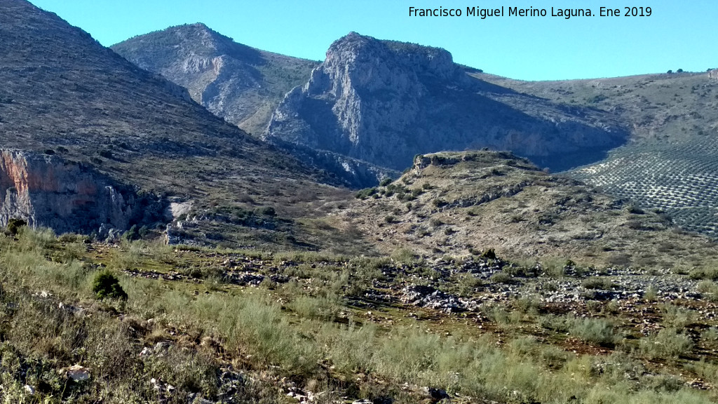 Poblado prehistrico del Cerro Veleta - Poblado prehistrico del Cerro Veleta. Desde el Poblado de Mirasierra