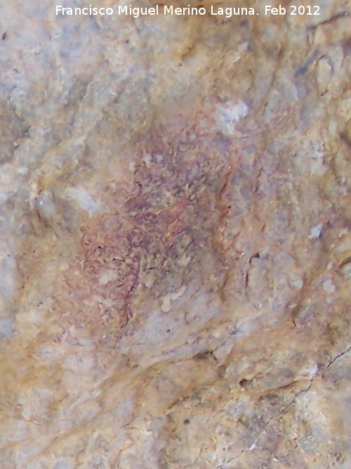 Pinturas rupestres del Abrigo del Almendro - Pinturas rupestres del Abrigo del Almendro. Mancha de color rojo