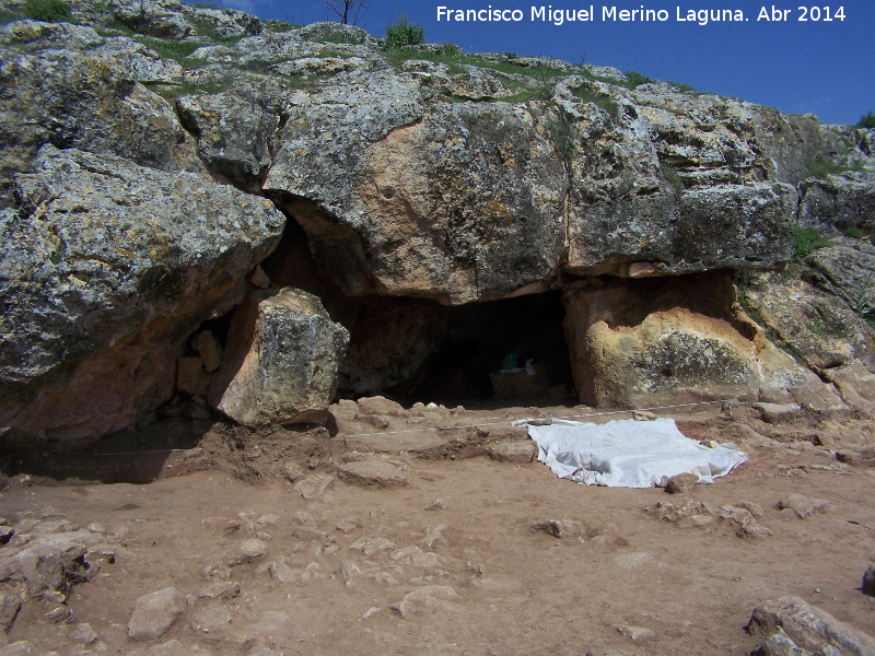 Oppidum de Giribaile. Cueva Santuario - Oppidum de Giribaile. Cueva Santuario. 