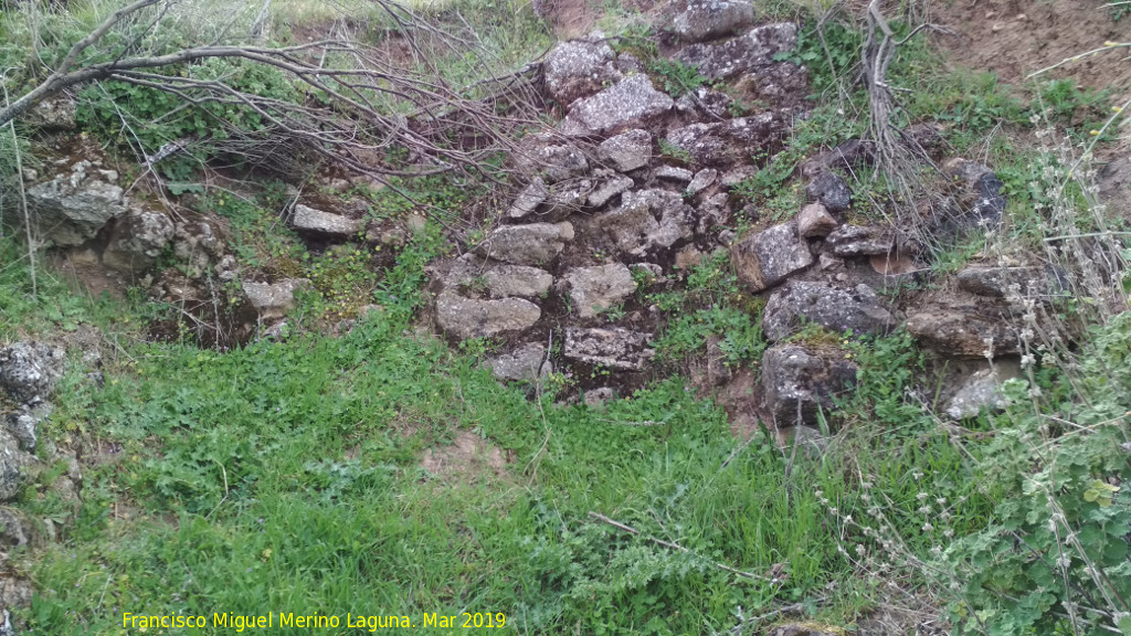 Oppidum de Giribaile. Muralla Norte - Oppidum de Giribaile. Muralla Norte. 