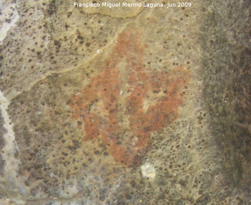 Pinturas rupestres de la Cueva de Ro Fro - Pinturas rupestres de la Cueva de Ro Fro. Antropomorfo en phi con doble lnea para el cuerpo