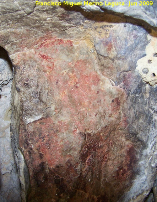 Pinturas rupestres de la Cueva de Ro Fro - Pinturas rupestres de la Cueva de Ro Fro. Manchas de color rojo
