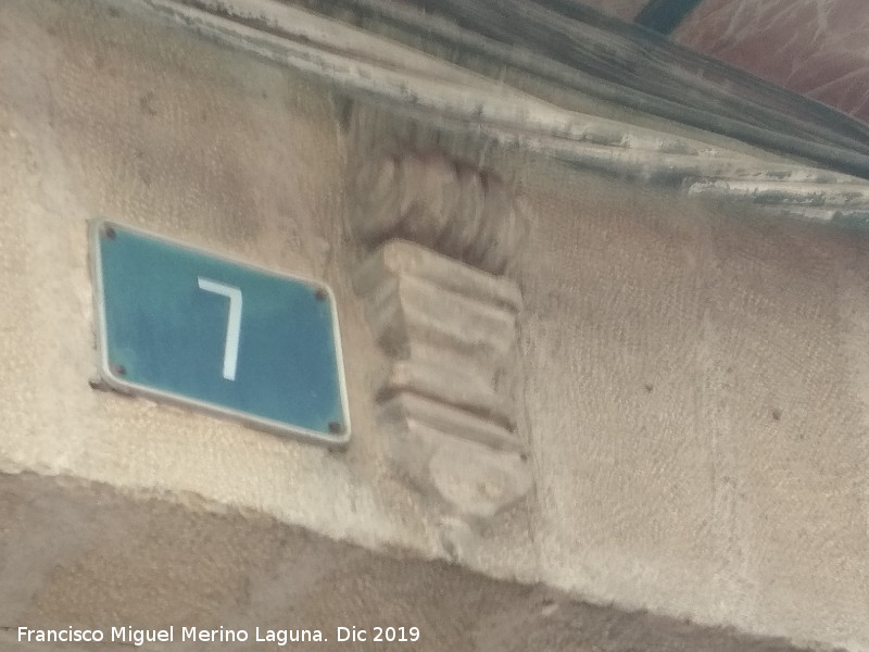 Casa de la Calle Conde Mejorada n 7 - Casa de la Calle Conde Mejorada n 7. Relieve decorativo en la clave