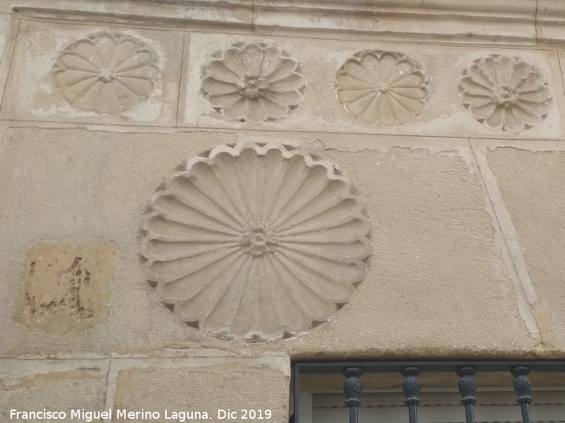 Casa de la Calle Horno Muoz n 10 - Casa de la Calle Horno Muoz n 10. Tondo izquierdo