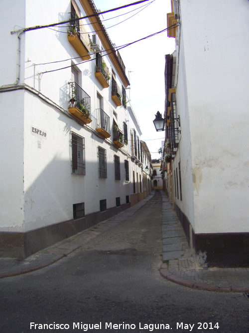 Calle Espejo - Calle Espejo. 