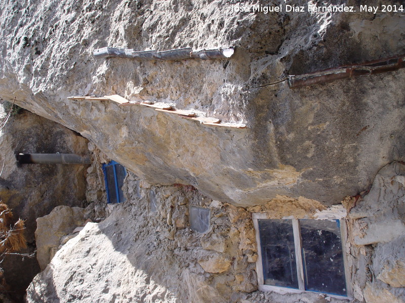 Cueva del Yedrn - Cueva del Yedrn. Recogida de aguas