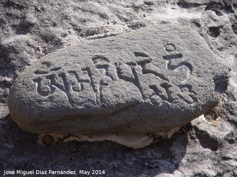 Cueva del Yedrn - Cueva del Yedrn. Inscripcin en sanscrito