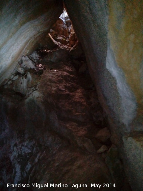 Cueva del Puerto de la Senda - Cueva del Puerto de la Senda. Chimenea