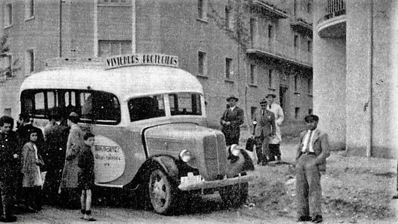 Protegidas - Protegidas. Foto antigua