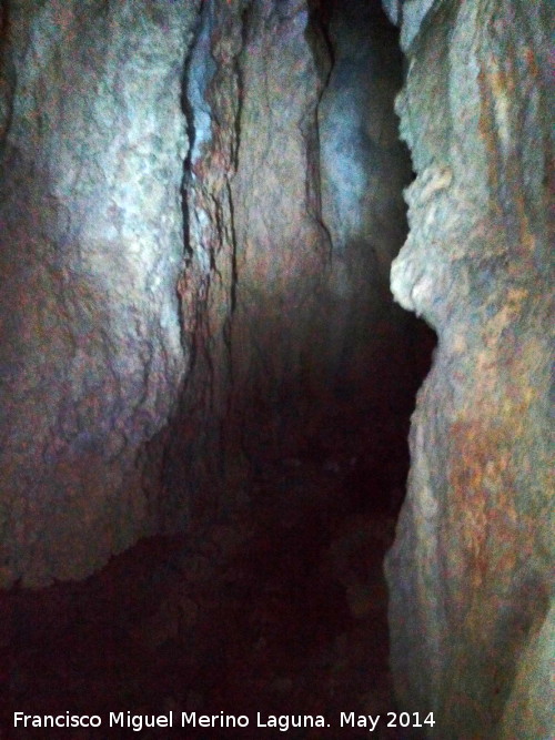 Cueva del Poyo de la Mina - Cueva del Poyo de la Mina. Interior