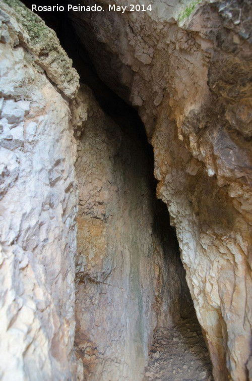 Cueva del Poyo de la Mina - Cueva del Poyo de la Mina. 