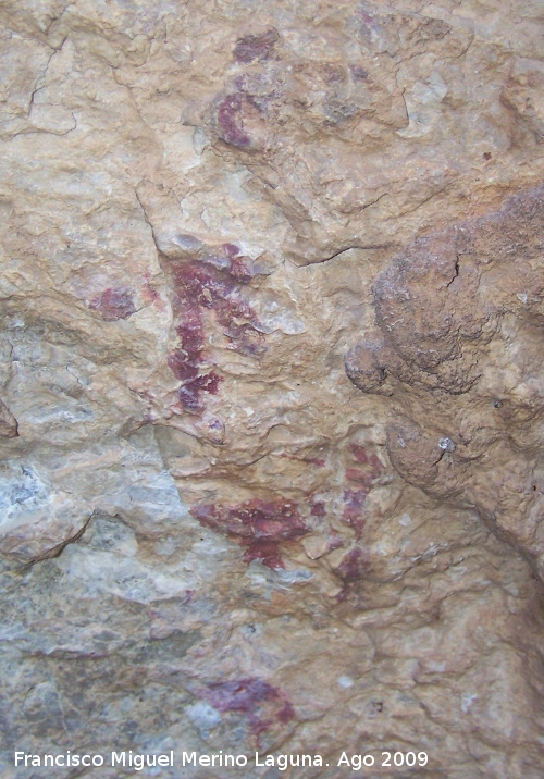Pinturas rupestres del Poyo Bernab Grupo VI - Pinturas rupestres del Poyo Bernab Grupo VI. Figuras de la parte inferior