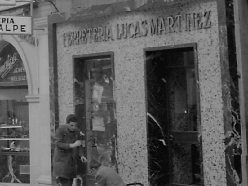 Edificio de la Calle Bernab Soriano n 22 - Edificio de la Calle Bernab Soriano n 22. Foto antigua