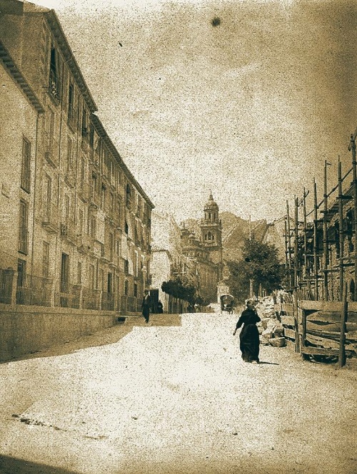 Edificio de la Calle Bernab Soriano n 22 - Edificio de la Calle Bernab Soriano n 22. Foto antigua