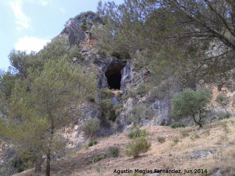Cueva de la Rinconada de los Acebuches - Cueva de la Rinconada de los Acebuches. 
