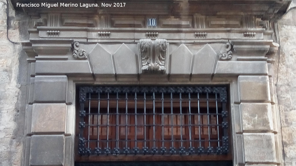 Palacio de los Garca Quesada - Palacio de los Garca Quesada. Dintel