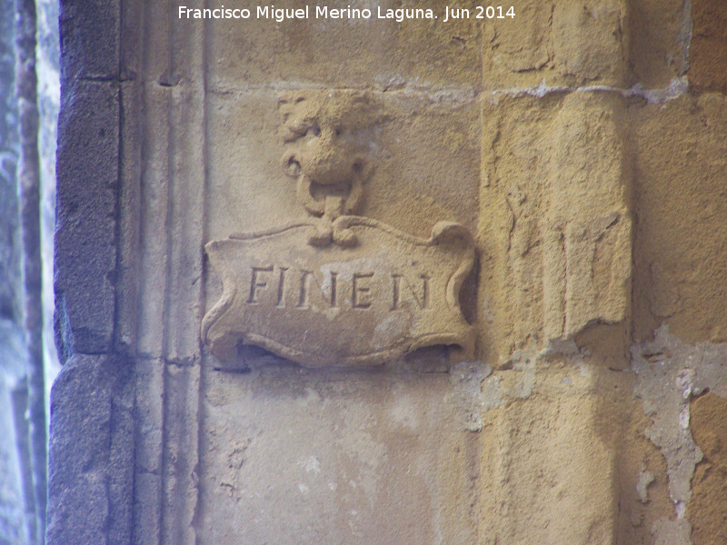 Castillo de Sabiote. Puerta Interior - Castillo de Sabiote. Puerta Interior. Cartela