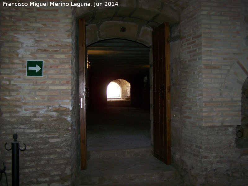 Castillo de Sabiote. Caballerizas - Castillo de Sabiote. Caballerizas. Puerta de comunicacin de las dos caballerizas