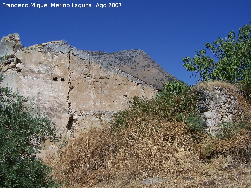 Cortijo del Canjorro - Cortijo del Canjorro. Al fondo Jabalcuz