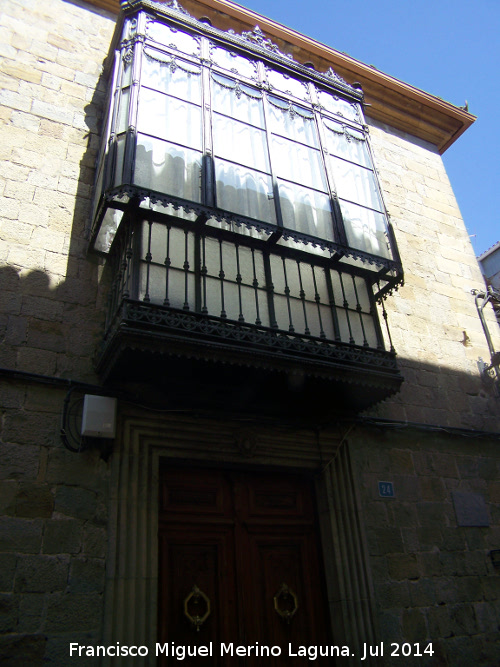 Casa de la Calle Carrera n 26 - Casa de la Calle Carrera n 26. Balcn cerrado