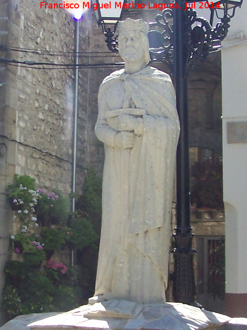 Fuente de San Fernando - Fuente de San Fernando. Estatua de Fernando III