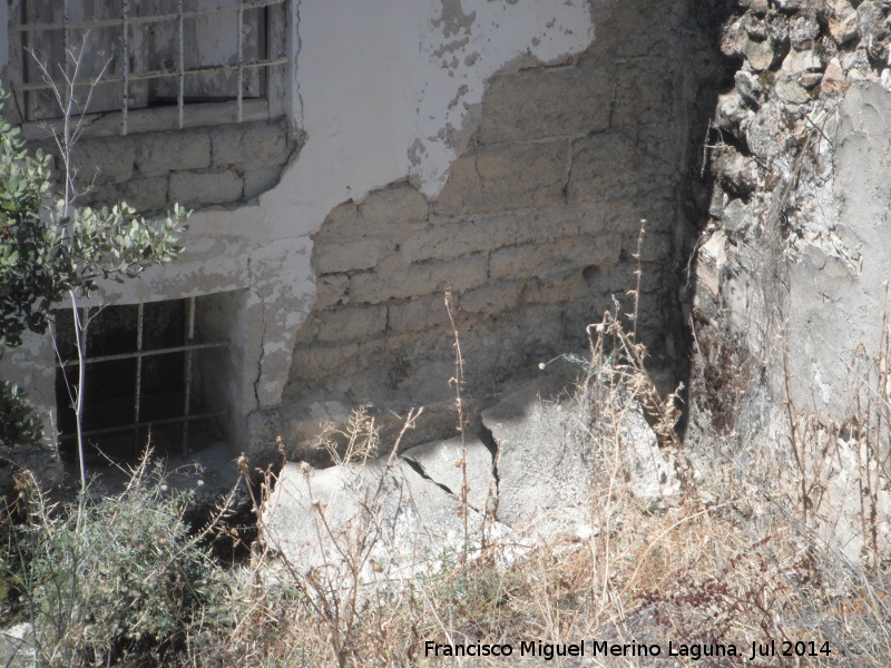 Cortijo de la Huerta de la Carrasca - Cortijo de la Huerta de la Carrasca. Muros de adove