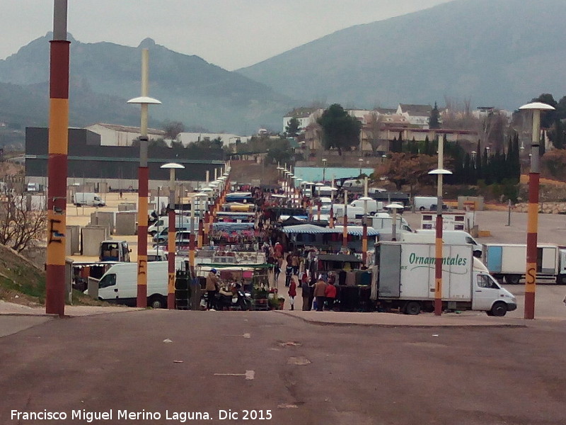 Recinto Ferial de Jan - Recinto Ferial de Jan. Da de mercadillo