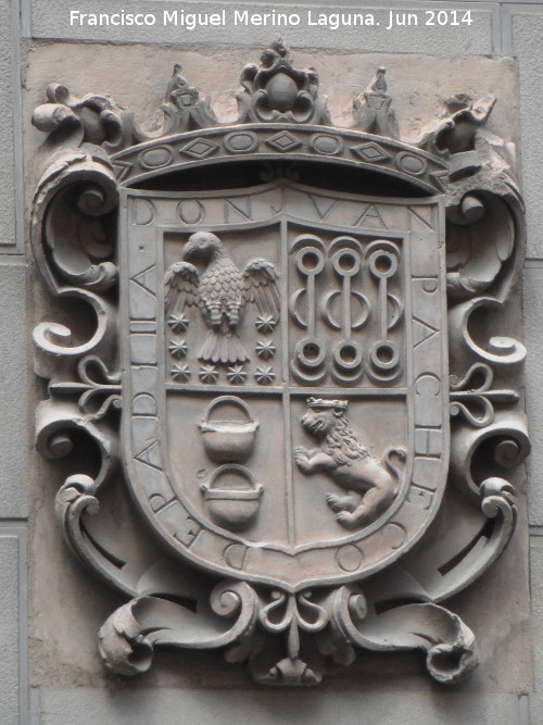 Casa de la Justicia - Casa de la Justicia. Escudo de Juan Pacheco de Padilla