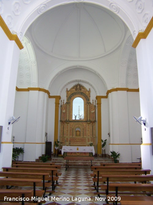 Santuario de Cnava - Santuario de Cnava. Interior y Altar Mayor con el camarn de la Virgen
