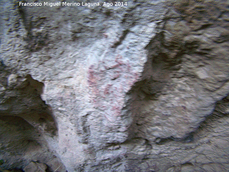 Pinturas rupestres de la Cueva del Zumbel Bajo - Pinturas rupestres de la Cueva del Zumbel Bajo. Restos de pinturas