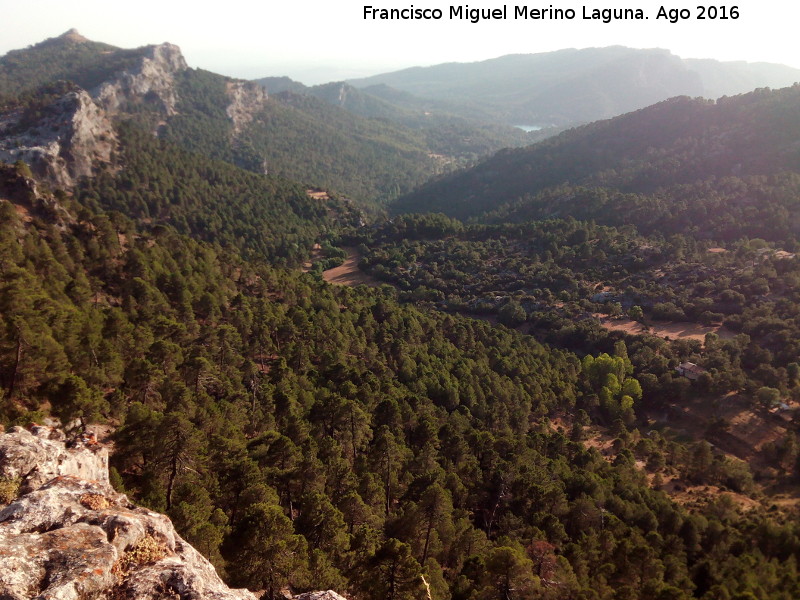 Lancha de la Escalera - Lancha de la Escalera. Vistas hacia el Pantano del Aguascebas