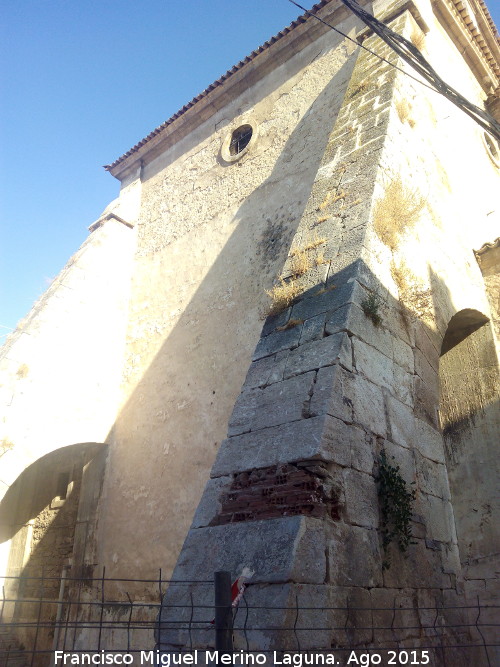 Iglesia de La Asuncin - Iglesia de La Asuncin. Contrafuertes traseros