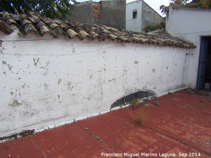 Casa de la Calle Misericordia - Casa de la Calle Misericordia. Muro y arco de la nave