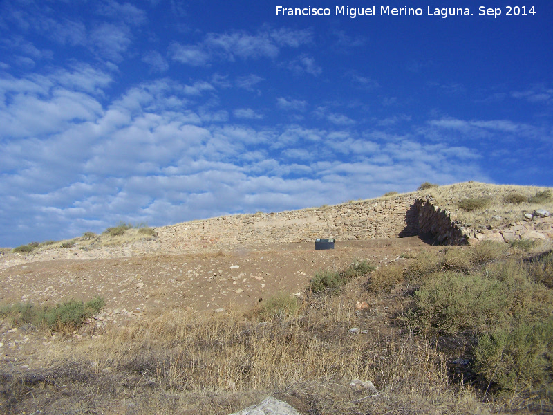 Oppidum Puente Tablas. Muralla - Oppidum Puente Tablas. Muralla. 