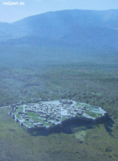 Oppidum Puente Tablas. Muralla - Oppidum Puente Tablas. Muralla. Reconstruccin virtual