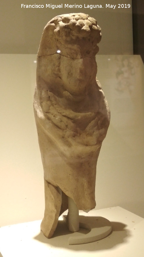 Cstulo. Torren Alba - Cstulo. Torren Alba. Dama oferente. Siglos II-I a.C. Museo Arqueolgico de Linares