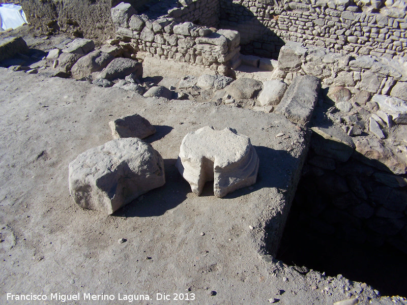 Cstulo. Templo Paleocristiano - Cstulo. Templo Paleocristiano. Base de columna