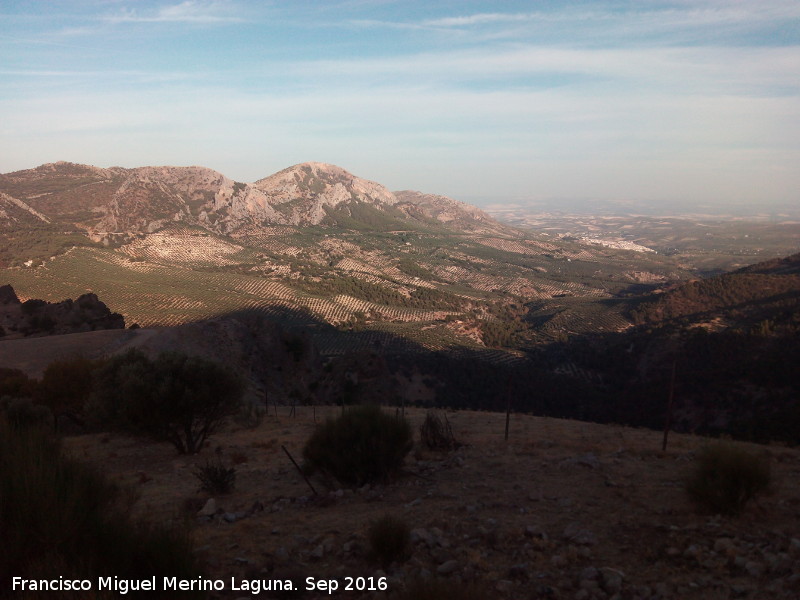 Rayal - Rayal. Vistas desde su ladera norte hacia Quesada