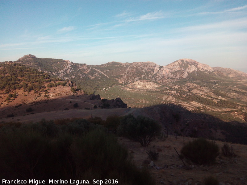 Rayal - Rayal. Vistas desde su ladera hacia el Oeste