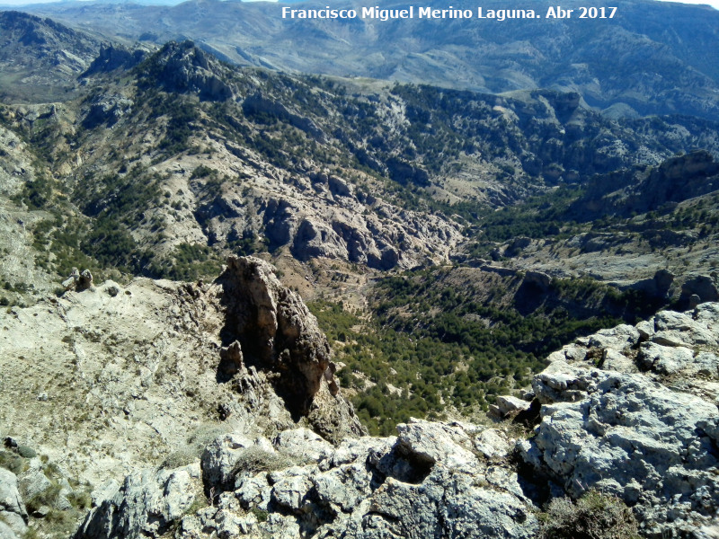 Empanadas - Empanadas. Vistas hacia el Barranco de Tnez