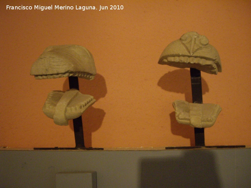 Historia de La Guardia - Historia de La Guardia. Figuras zooformas siglo V a.C. de necrpolis ibrica. Museo Provincial