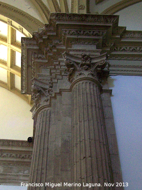 Convento de Santo Domingo - Convento de Santo Domingo. Columnas
