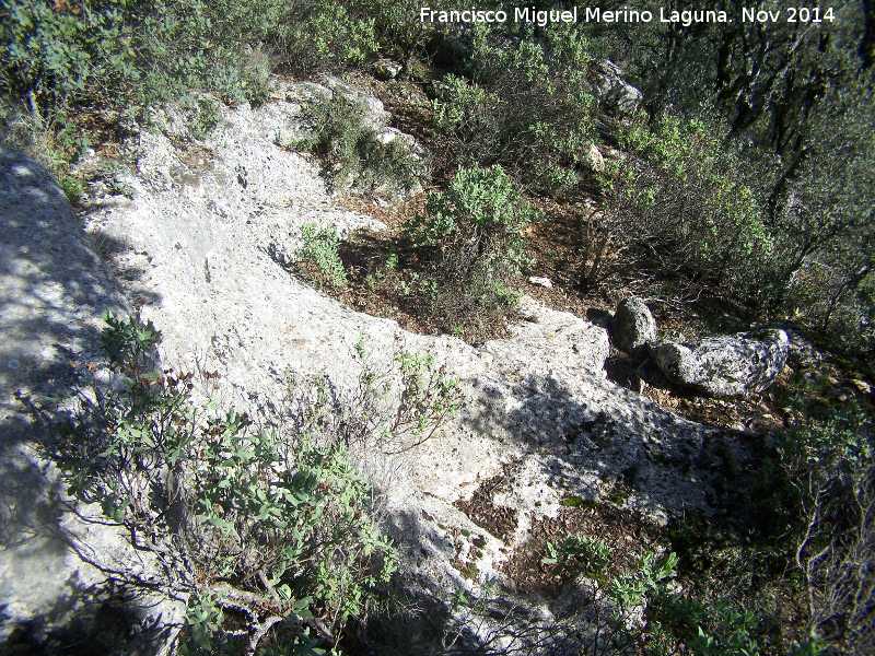 Cantera de Piedras de Molino de la Camua - Cantera de Piedras de Molino de la Camua. Huecos circulares de las piedras de molino