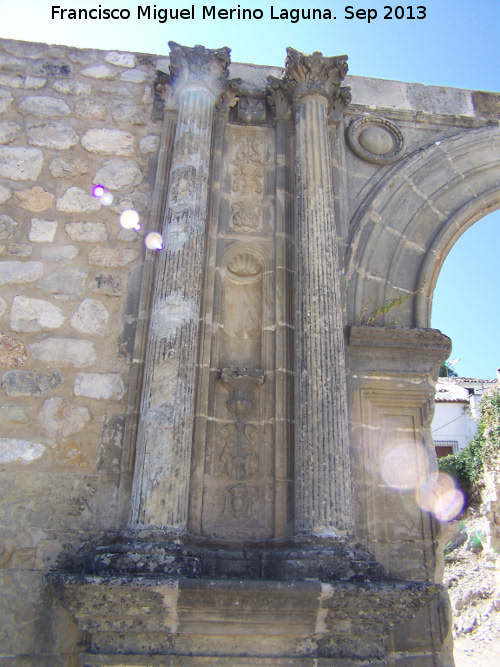 Iglesia de Santo Domingo - Iglesia de Santo Domingo. Columnas de la izquierda