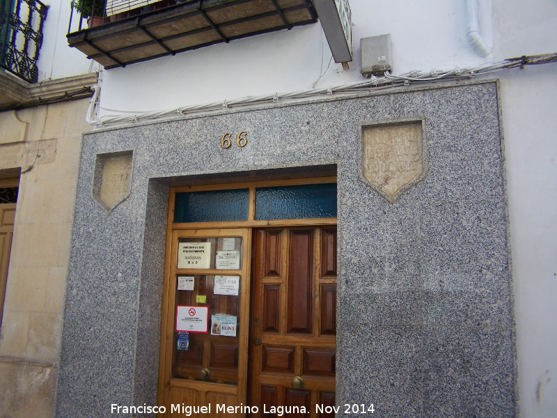 Casa de la Calle La Feria n 66 - Casa de la Calle La Feria n 66. Escudos