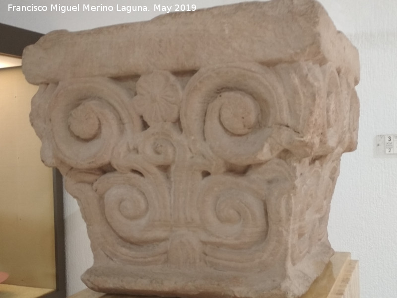 Cstulo - Cstulo. Capitel ibrico siglos V-IV a.C. - Museo Arqueolgico de Linares