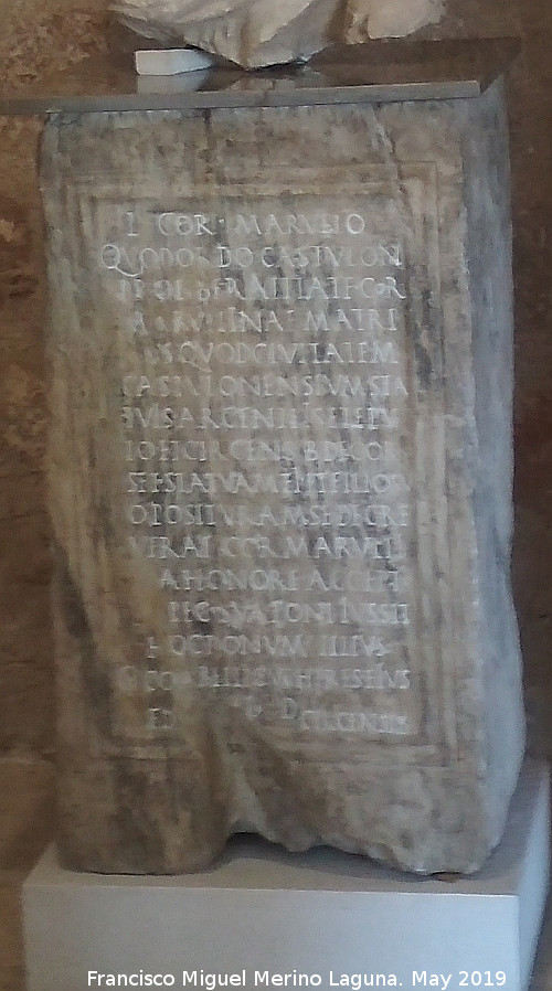 Cstulo - Cstulo. Inscripcin honorfica de mrmol, siglos I-II d.C. Museo Arqueolgico de Linares