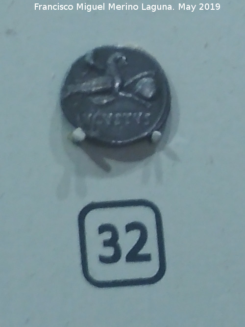 Cstulo - Cstulo. Denario de Augusto con capricornio. Plata. Siglo I a.C. Museo Arqueolgico de Linares