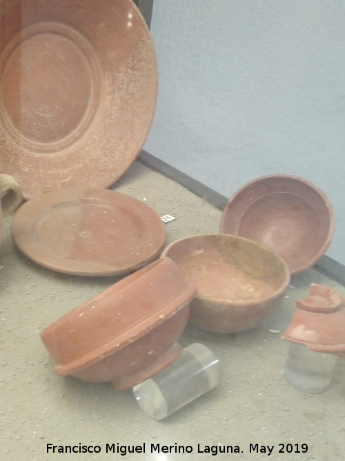 Cstulo - Cstulo. Platos y cuencos de sigillata. Siglos I-III d.C. Museo Arqueolgico de Linares