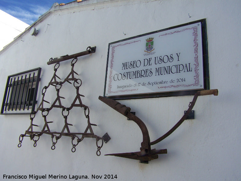 Museo de Usos y Costumbres - Museo de Usos y Costumbres. 